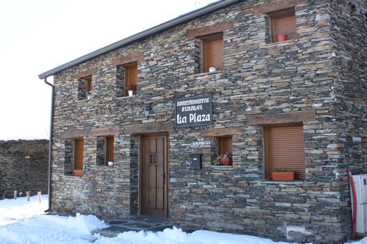 Apartamentos Rurales La Plaza